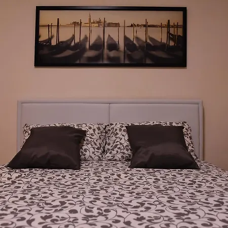 4You Apartments - Ponti Romani Padua Buitenkant foto